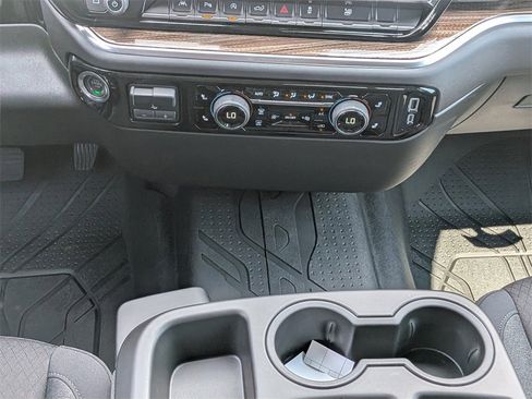New 2025 Chevrolet Silverado 1500 LT image 28