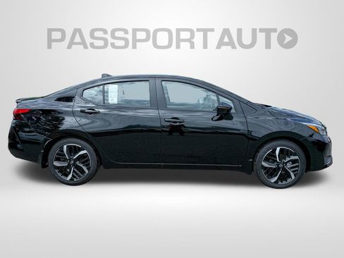 New 2025 Nissan Versa SR w/ Trunk Package FWD image 4