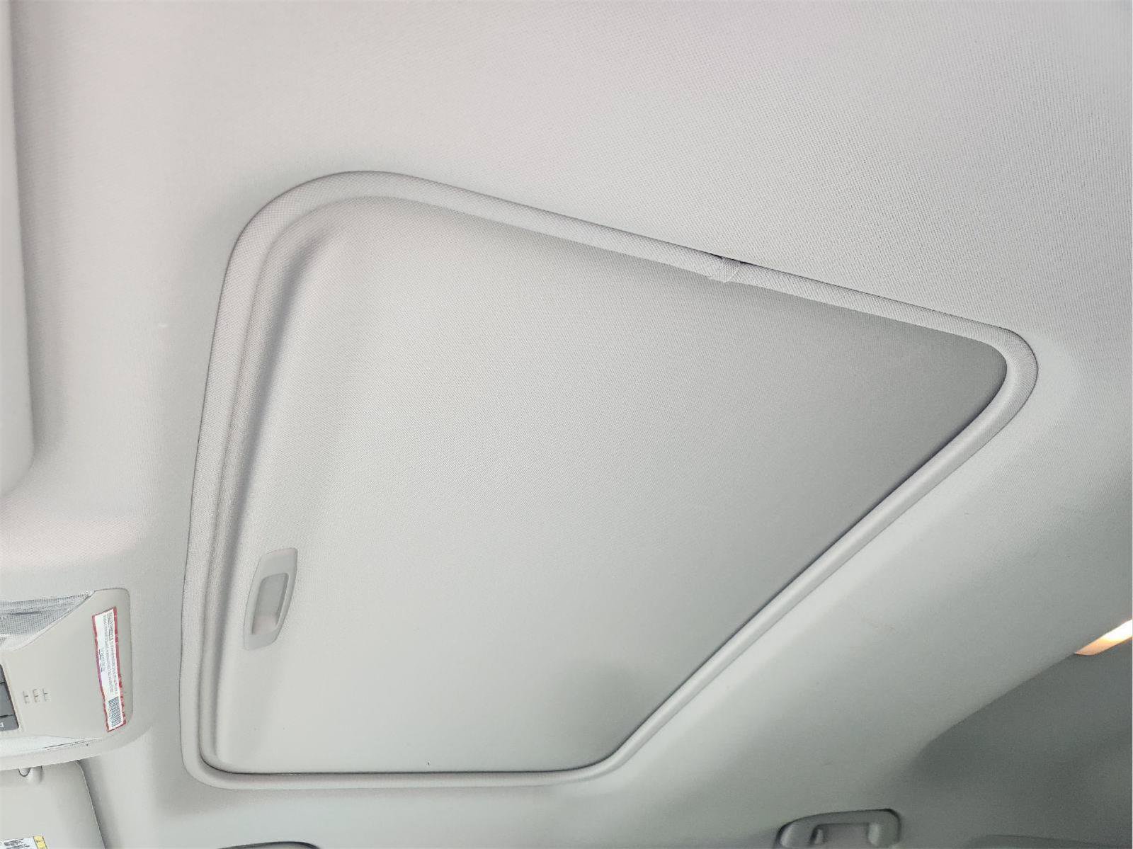 Used 2020 Toyota RAV4 XLE Premium FWD image 25