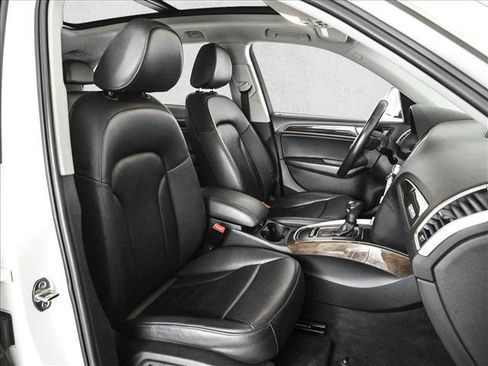 Used 2016 Audi Q5 2.0T Premium image 22