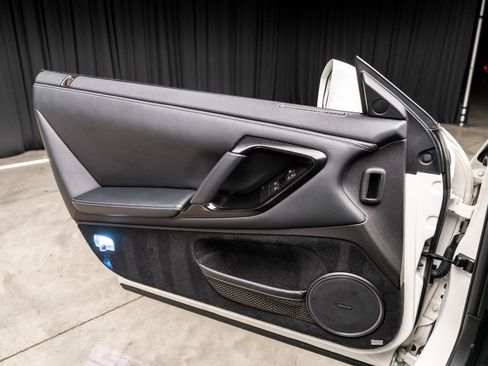 Used 2015 Nissan GT-R Premium image 48
