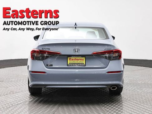 Used 2024 Honda Civic Sport image 6