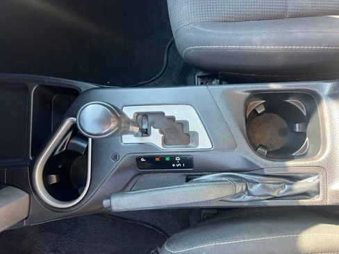 Used 2018 Toyota RAV4 Adventure image 33