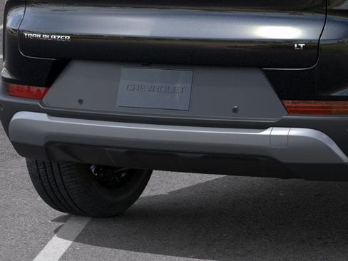 New 2026 Chevrolet TrailBlazer LT w/ Convenience Package FWD image 14