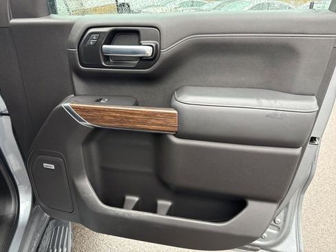 Used 2021 Chevrolet Silverado 1500 High Country w/ Technology Package image 16