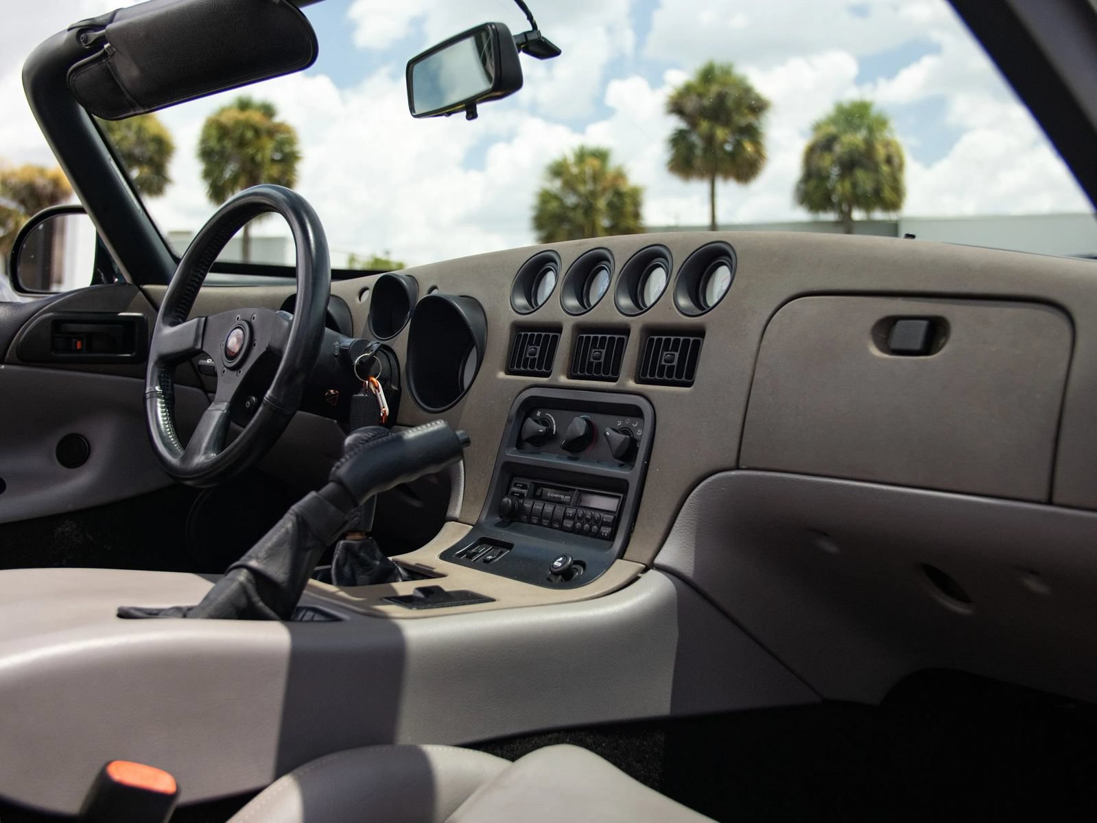 Used 1994 Dodge Viper RT/10 RWD image 32