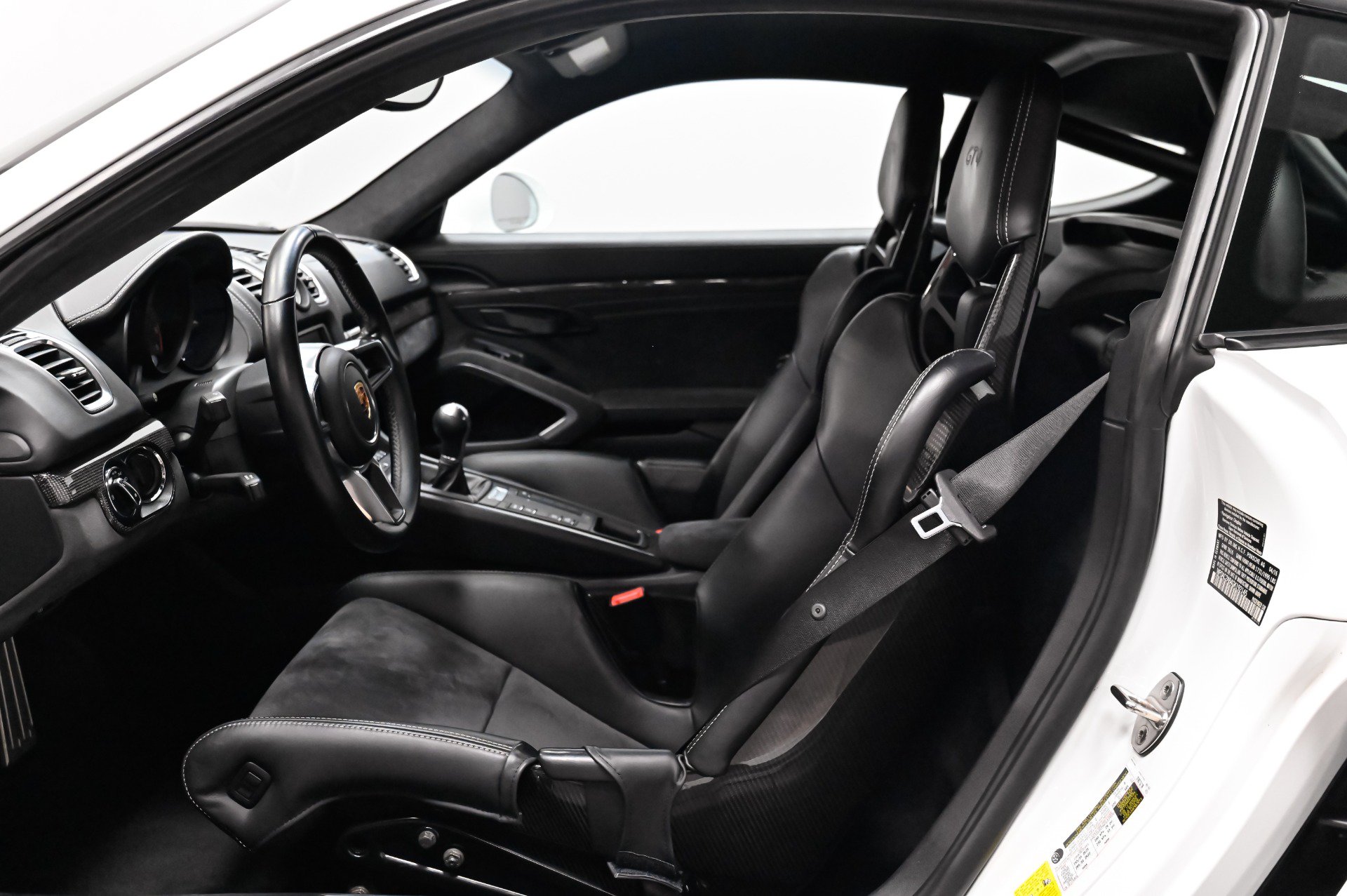 Used 2016 Porsche Cayman GT4 RWD image 6