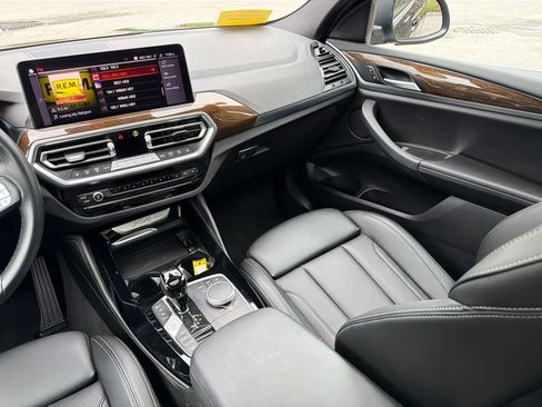 Used 2024 BMW X4 xDrive30i AWD/4WD image 28