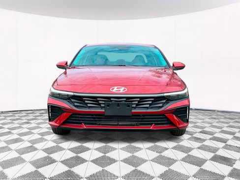 Used 2024 Hyundai Elantra SEL w/ Convenience Package FWD image 19