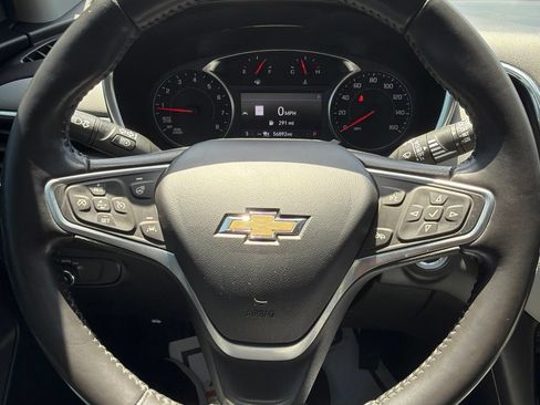 Used 2022 Chevrolet Equinox LT FWD image 17