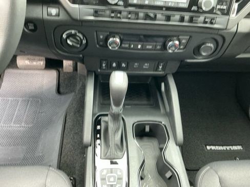 New 2026 Nissan Frontier SV image 12