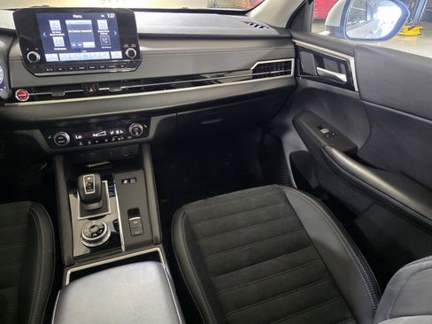 Used 2024 Mitsubishi Outlander Ralliart image 14