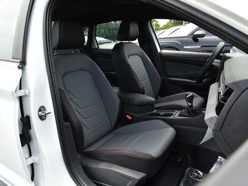 New 2026 Volkswagen Jetta GLI Autobahn FWD image 21