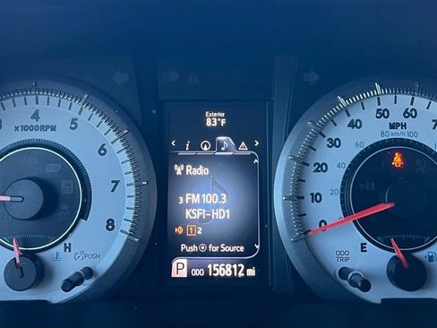 Used 2016 Toyota Sienna SE Premium FWD image 12