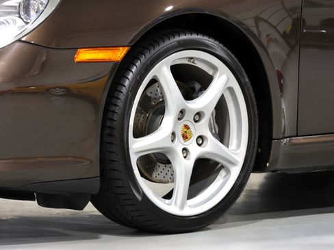 Used 2011 Porsche 911 Cabriolet image 33