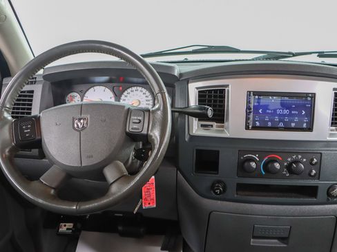 Used 2007 Dodge Ram 2500 Truck SLT image 17