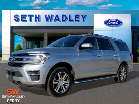 Used 2023 Ford Expedition Max Limited image 5