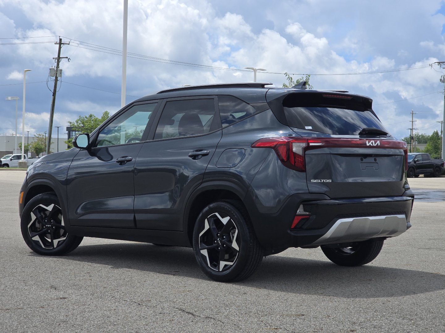 Used 2025 Kia Seltos S AWD/4WD image 18