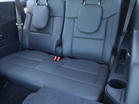 New 2026 Ford Explorer Active w/ Active Comfort Package RWD image 14
