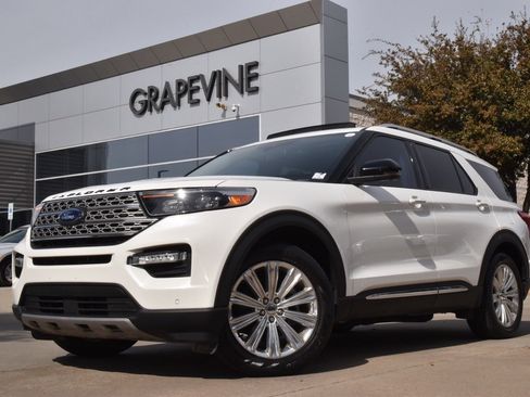 Certified 2022 Ford Explorer Limited w/ Limited Technology Package image 1