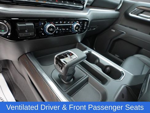 Used 2025 GMC Sierra 1500 SLT w/ SLT Premium Plus Package AWD/4WD image 17