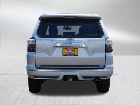 Used 2018 Toyota 4Runner Limited AWD/4WD image 6