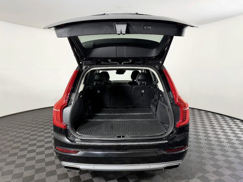 Used 2016 Volvo XC90 T6 Momentum w/ Momentum Plus Package image 13