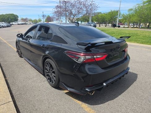 Used 2021 Toyota Camry TRD w/ TRD Package w/JBL Audio image 6