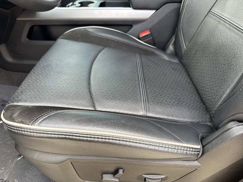 Used 2024 RAM 3500 Laramie w/ Night Edition image 31