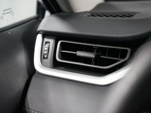 Certified 2025 Toyota RAV4 LE image 24