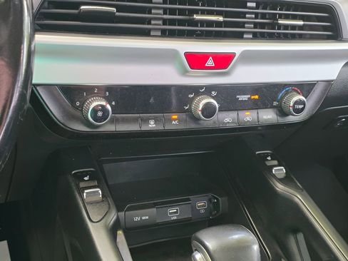 Used 2021 Kia Telluride S AWD/4WD image 25