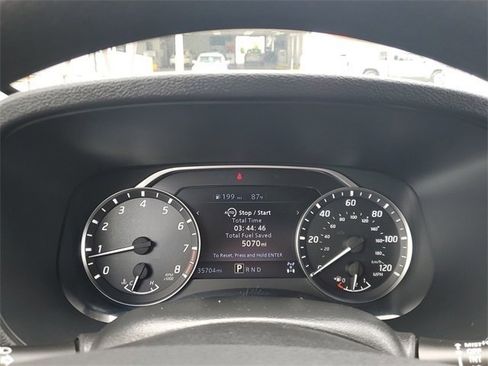 Certified 2023 Nissan Frontier SV image 30