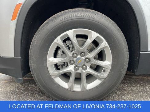 Used 2023 Chevrolet Traverse LS w/ Safety Package image 31