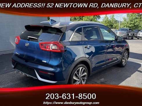 Used 2017 Kia Niro Touring w/ Advanced Technology Package FWD image 5