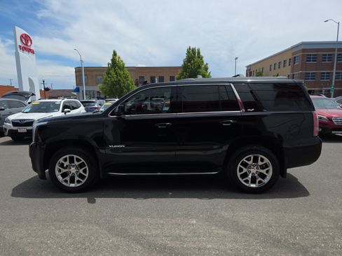 Used 2017 GMC Yukon SLT w/ Open Road Package AWD/4WD image 5