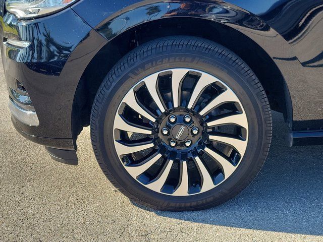 Used 2024 Lincoln Navigator Black Label AWD/4WD image 8