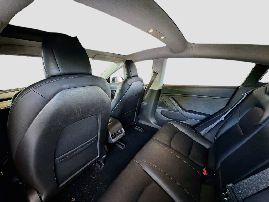 Used 2018 Tesla Model 3 Long Range RWD image 26