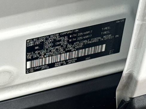 Used 2025 Toyota RAV4 LE AWD/4WD image 46