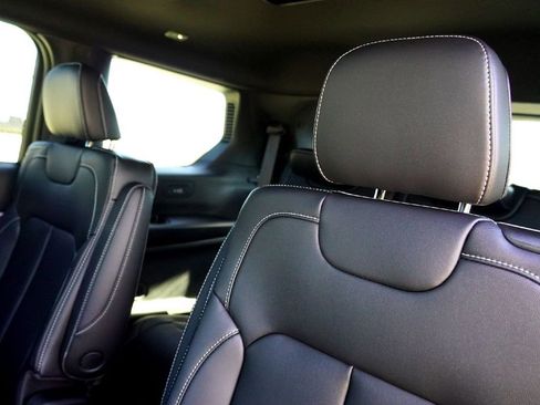 New 2025 Jeep Grand Cherokee L Limited image 29