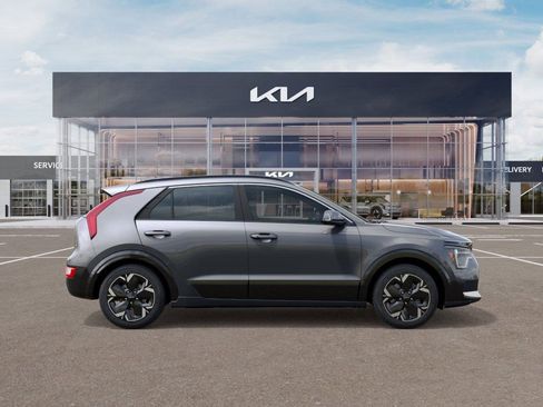 New 2025 Kia Niro Wind w/ Wind Preserve Package image 7