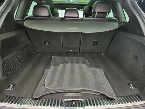 Used 2017 Porsche Cayenne AWD/4WD image 32