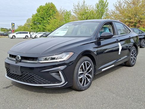 New 2026 Volkswagen Jetta SE FWD image 1