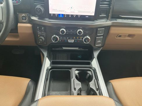 Used 2024 Ford F250 Lariat w/ Lariat Ultimate Package AWD/4WD image 20