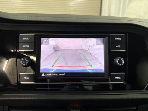 Used 2024 Volkswagen Jetta SE FWD image 28