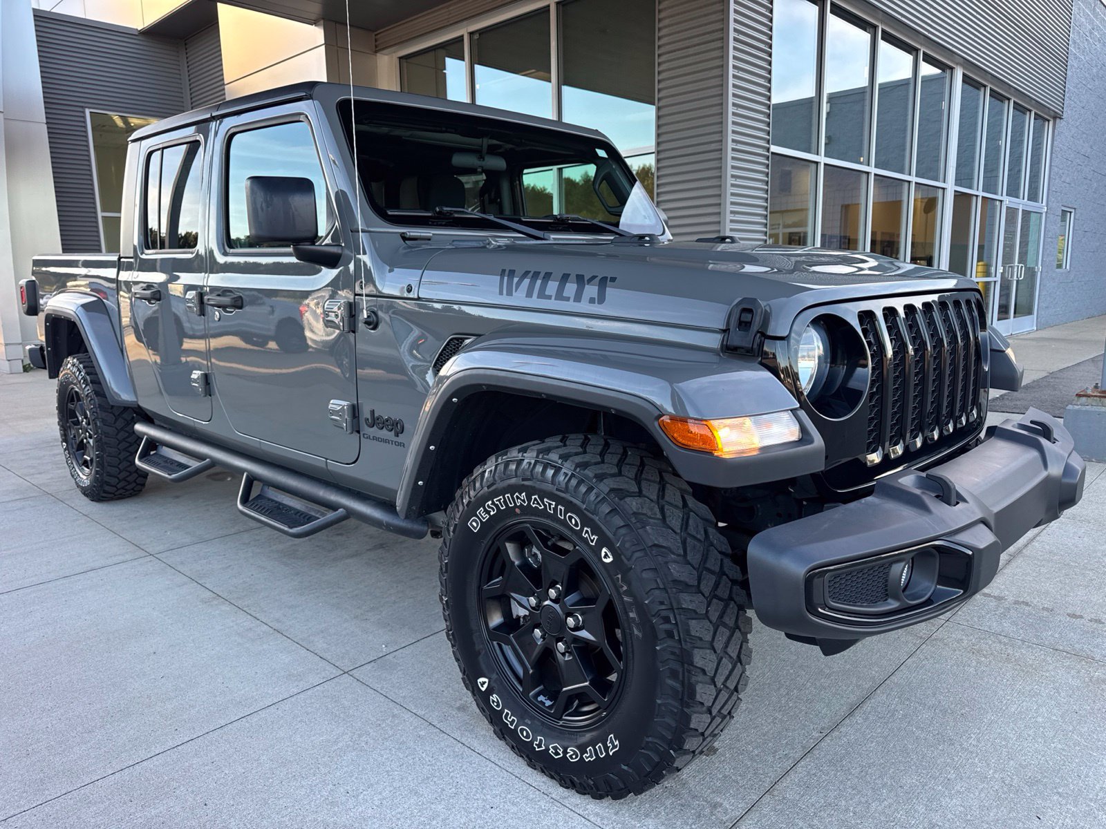 Used 2022 Jeep Gladiator Sport AWD/4WD image 10