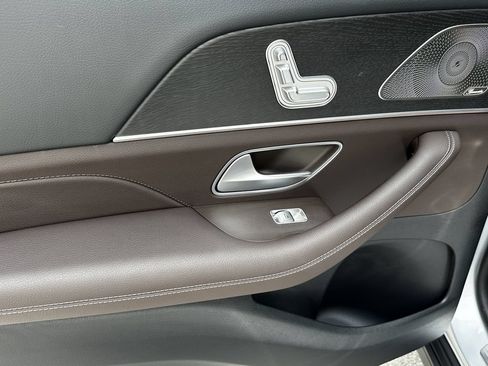 Certified 2023 Mercedes-Benz GLS 450 4MATIC image 26