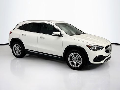 Used 2021 Mercedes-Benz GLA 250 4MATIC image 3
