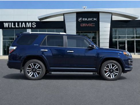 Used 2016 Toyota 4Runner Limited AWD/4WD image 8