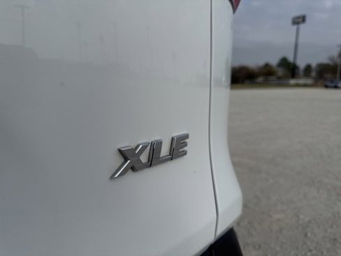 Used 2025 Toyota RAV4 XLE image 8