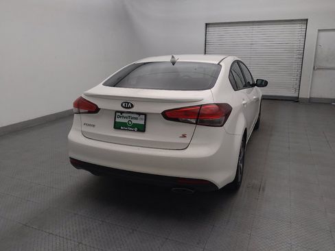 Used 2018 Kia Forte S FWD image 7
